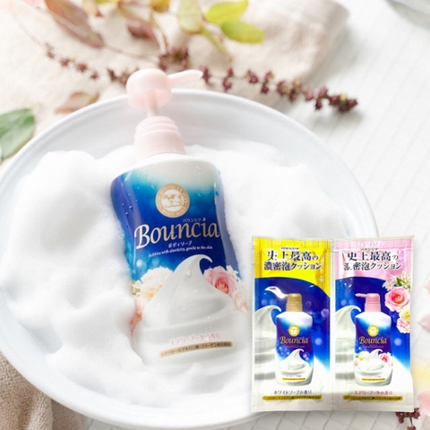Sữa tắm Bouncia Cow Nhật Bản hương hoa hồng đỏ 480 ml
