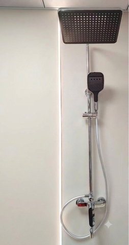 SEN TẮM ĐỨNG NÓNG LẠNH DL7011