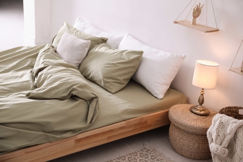 Mang lại cảm giác mềm mại, mịn màng: Chăn ga gối làm từ viscose giúp tạo sự thoải mái tối đa khi tiếp xúc với da