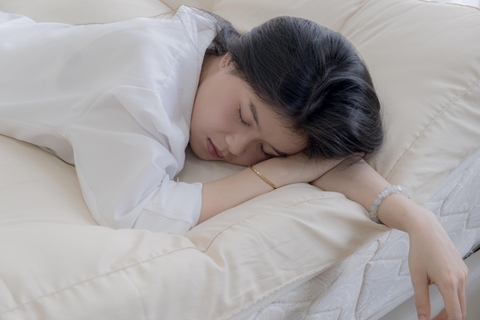 Topper Tencel Fiber Gòn Bedding được thiết kế êm ái như nệm,