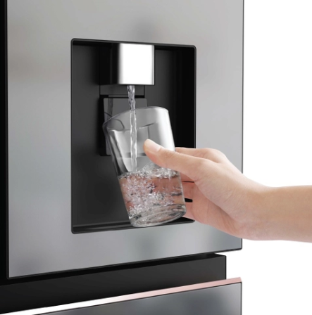 Tủ lạnh Panasonic Inverter 495 Lít NR-CW530XMMV