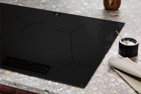 Bếp từ Electrolux 4 vùng nấu EHi845BB