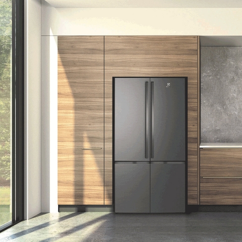 Tủ lạnh Electrolux Inverter 541 lít EQE6000A-B