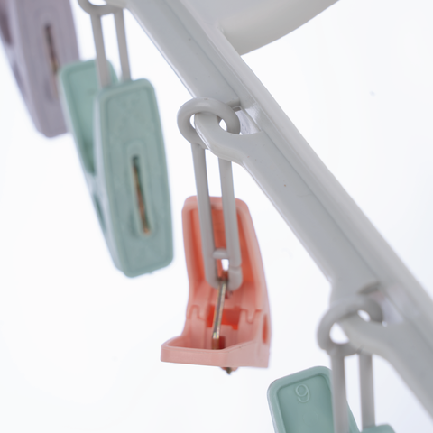 Kẹp, Mắc dù vuông đa sắc 24 kẹp 2799 , mắc áo siêu chắc Nhựa Việt Nhật shop