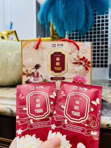 Ngâm Mông Hoa Viên Bài Độc Thang