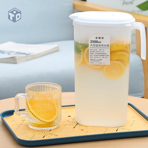 2500ML: Bình Đựng Nhựa Cool Handy Có Quai Cầm (T96) - Mới (Cái)