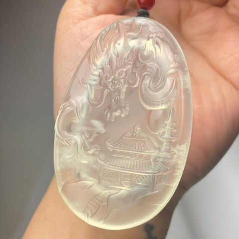 Ngọc Bội Rồng Bay Lầu Ngọc