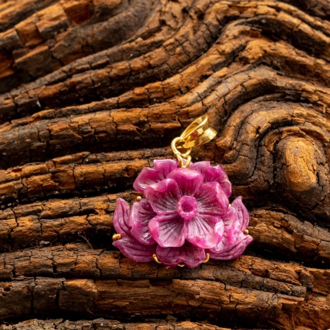 Mặt Dây Hoa Đào Ngọc Ruby