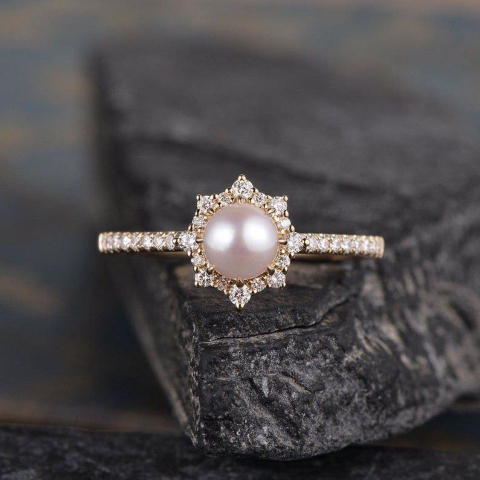 Nhẫn Đính Ngọc Trai