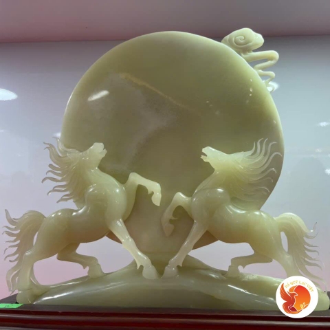 Tượng Nhật Xuất Thiên Mã – Hưng Long Phát Vận