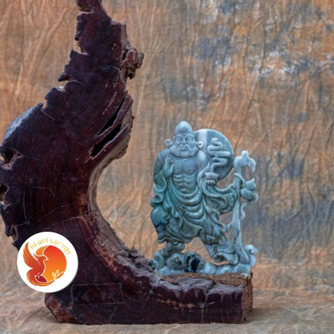 Tượng La Hán Bằng Đá Quý