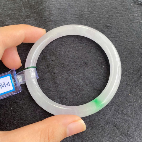 Vòng ngọc phỉ thuý - Bích Vân Trầm Sương