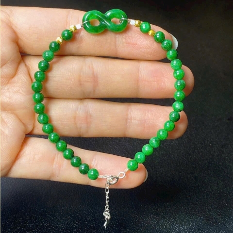 Vòng Ngọc Bích Charm Vô Cực