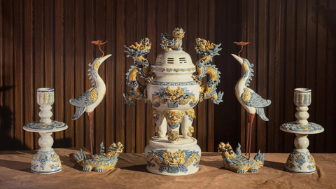 Bật mí cách làm sạch đỉnh hạc sứ giúp không gian thờ cúng luôn trang nghiêm