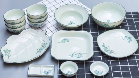 Gia đình trẻ nên chọn mua bộ bát đĩa như thế nào cho phù hợp với nhu cầu sử dụng?