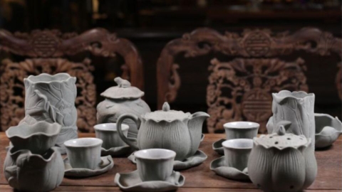 Ấm chén Bát Tràng: Ấm trà Hồng Sa, mộc mạc mà đầy trang nhã