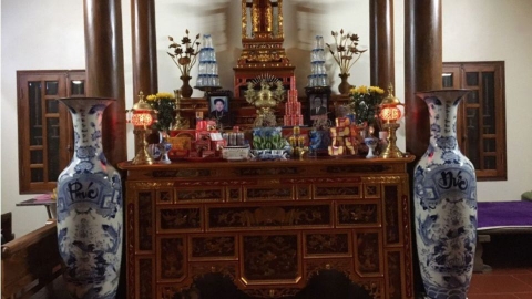 Khám phá ý nghĩa phong thủy của Lộc bình sứ Bát Tràng