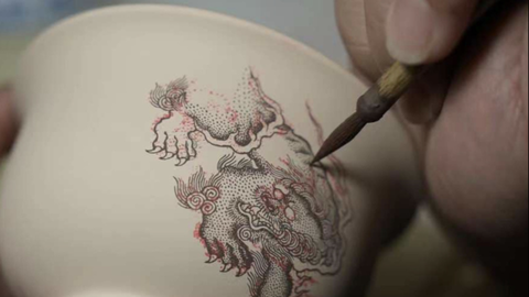 Cách phân biệt gốm sứ vẽ tay và gốm sứ dán decal