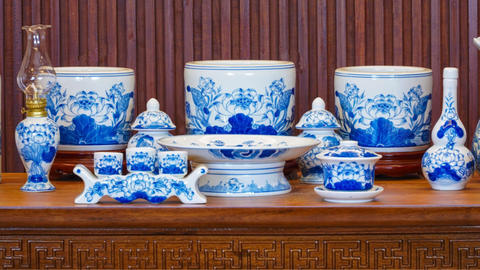 Ý nghĩa hình tượng Hoa Sen trên Bát Hương Gốm Sứ