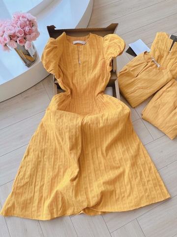 VÁY VÀNG HAI LỚP XẺ TRƯỚC NỮ
