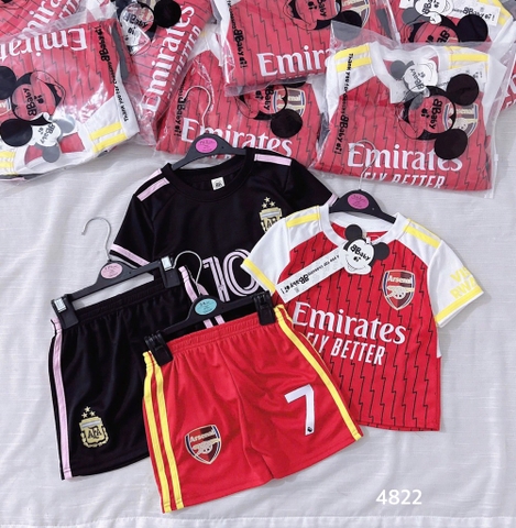 SET 2 BỘ BÓNG ĐÁ CHO BÉ TRAI SẴN (xả 70k)