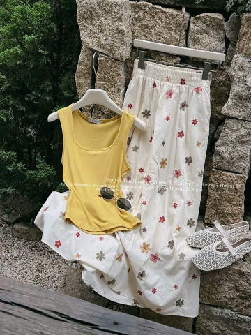SET ÁO VÀNG CHÂN VÁY HOA NỮ SẴN