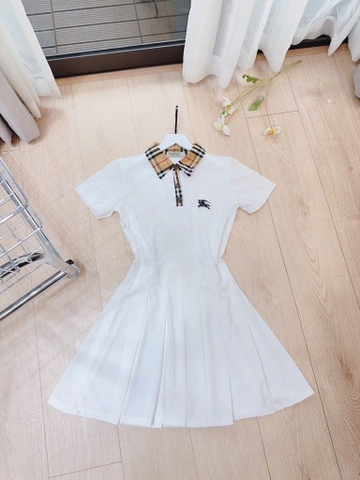 VÁY POLO BBR PHỐI CỔ THÊU NGỰC CHÂN XẾP LI NỮ SẴN (SALE 99k)