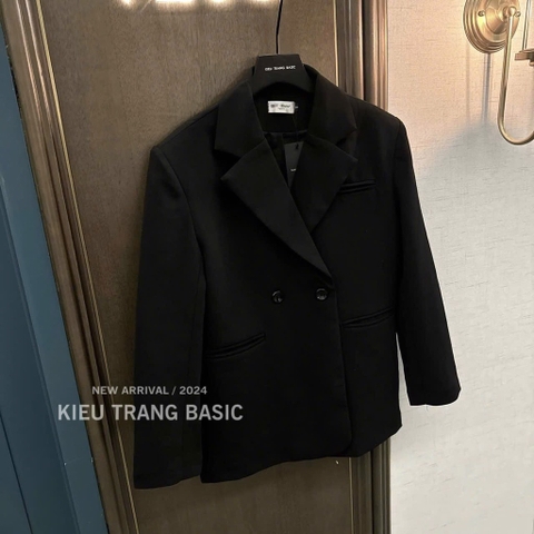 VEST ĐEN KHUY NHỰA BASIC NỮ THU ĐÔNG
