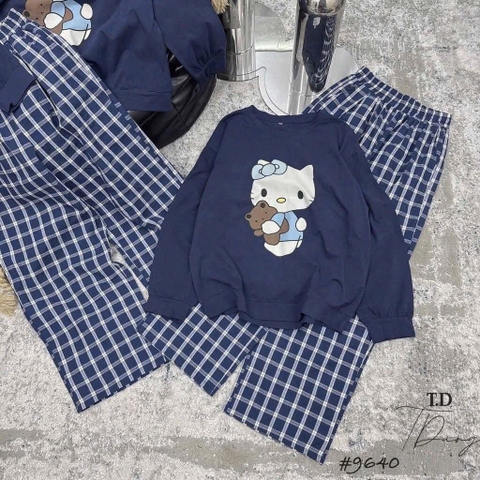 SET ÁO HELLO KITTY MIX QUẦN KẺ SIÊU XINH NỮ THU ĐÔNG SẴN