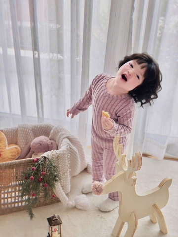 SET 2 BỘ LEN TĂM ĐŨA BÉ GÁI