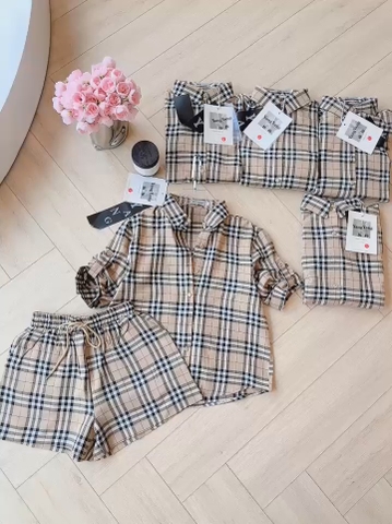SET KẺ NÂU TAY KHUY MIX SHORT NỮ SẴN
