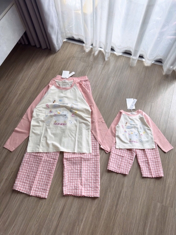 SET DÀI HAPPY BATH TIME QUẦN KẺ HỒNG MẸ VÀ BÉ SẴN