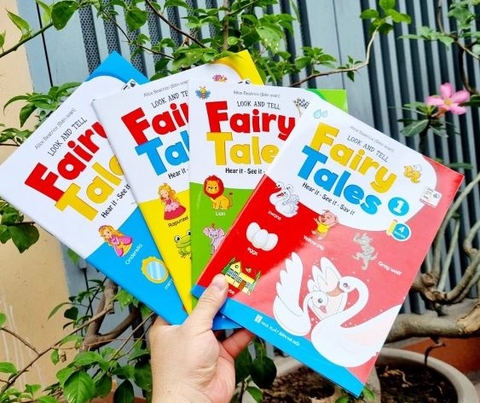 Bộ truyện tranh tư duy hình ảnh tiếng Anh Fairy Tales (Bộ 4 cuốn)