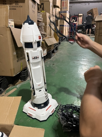 Tên lửa không gian mã 6034 kèm 32 xe bé