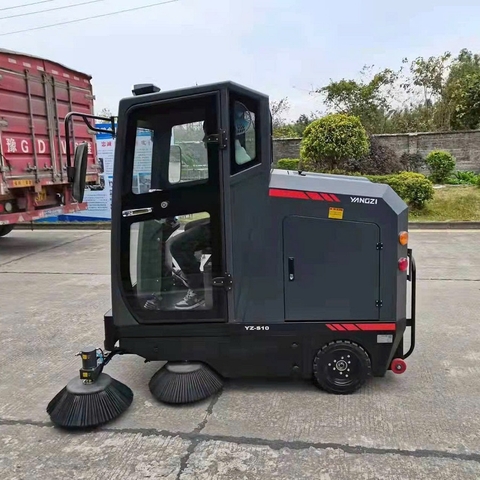 Xe quét rác ngồi lái S10