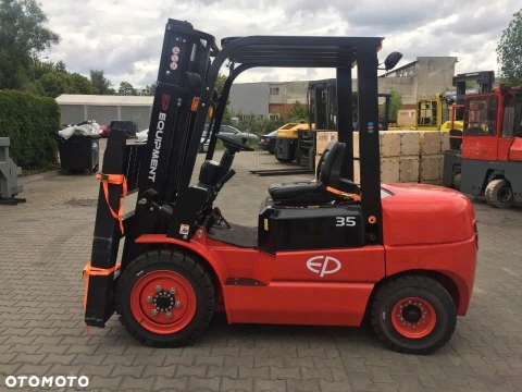 Xe nâng dầu 3 Tấn CPCD30T3