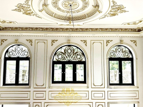 phào chỉ pu dát vàng tại Vinhome Long Biên