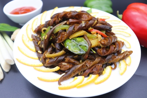 Tảo xoắn xào sả ớt