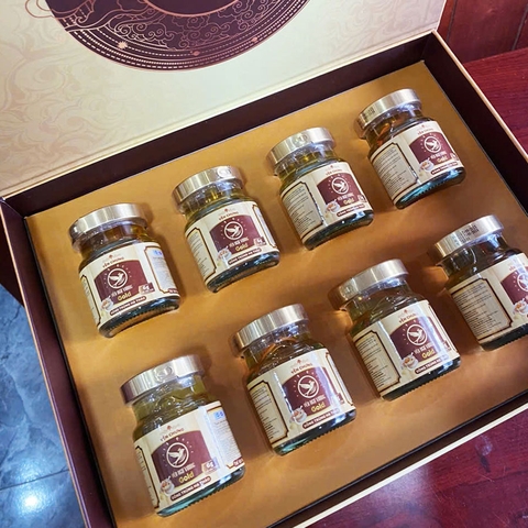 Hộp quà 8 Hũ Yến Chưng Đông Trùng Hạ Thảo Gold 6gram