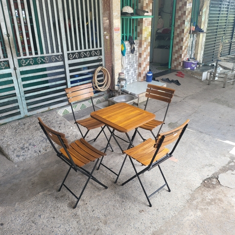 Bàn cafe xếp gọn loại cao