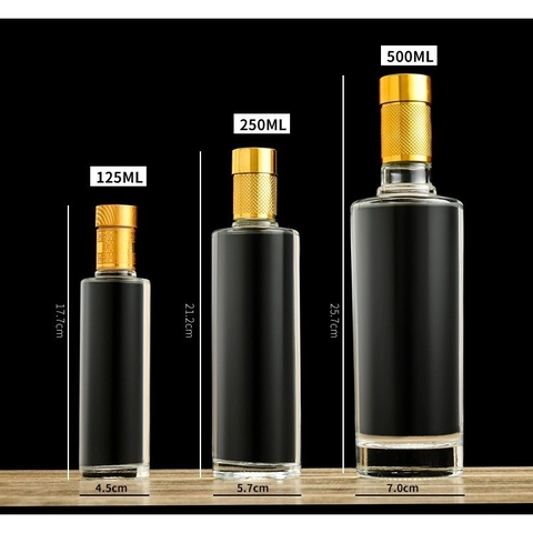 Chai thủy tinh đựng rượ.u cổ ngấn nắp vàng 500ml