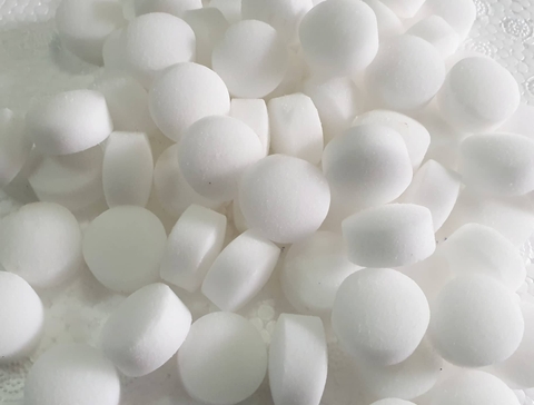 Muối Khoáng Cho Cá Tinh Khiết 99% Tăng Cường Trao Đổi Chất Hỗ Trợ Hô Hấp Ngừa Tảo Độc Nấm - Longxincai White Magnetic Net Clean Salt 900g