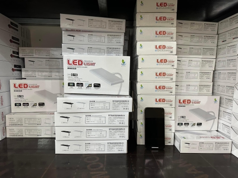 Jeneca Đèn Led Máng Kẹp Thành Bể Jeneca D15 D16 Độ Sáng Cao 8W 12W Chip RGB 3 in 1 Màu Trắng Kích Thước 15x6cm 20x8cm Cho Hồ Cá Dài Dưới 80cm