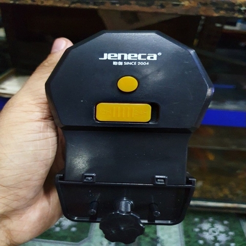 MÁY CHO CÁ ĂN TỰ ĐỘNG HẸN GIỜ JENECA F-8805