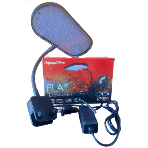 Đèn Led Kẹp Đỏ Cá Không Đỏ Nước FLAT S3 Plus AquaticBlue – Đèn Mini Cho Hồ Cá 15–40cm