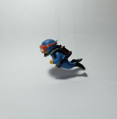 Đồ trang trí người nhái bể cá thợ lặn an toàn, có thể điều chỉnh vị trí, phù hợp với tất cả các loại cá và không có cạnh sắc