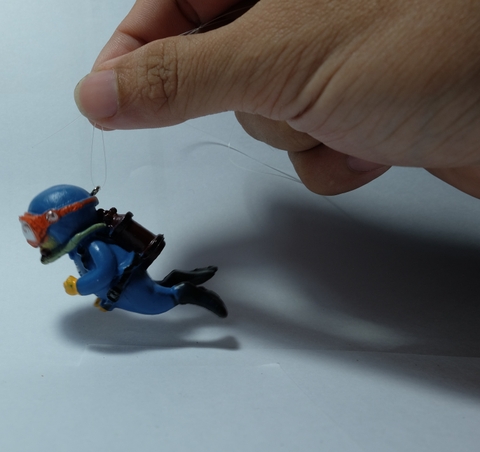 Đồ trang trí người nhái bể cá thợ lặn an toàn, có thể điều chỉnh vị trí, phù hợp với tất cả các loại cá và không có cạnh sắc