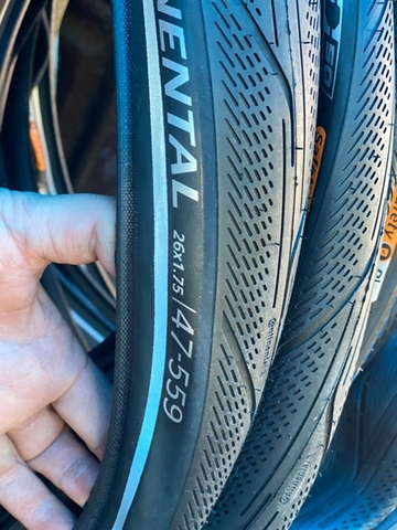 Vỏ 26x1.75 Continental Contact Urban gai trơn vỏ trọc
