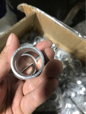 Chiêm Cổ Nhôm 28.6 Cao 10mm BẠC Dày