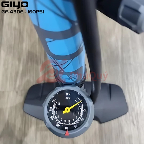 Bơm GIYO GF-43DE NHỰA Có Đồng Hồ XÁM Đầu Bơm Thông Minh 3in1